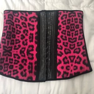 Anne chery waist trainer 38